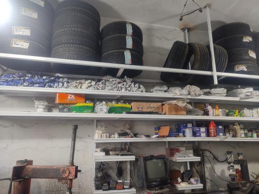 عکس فروشگاه رینگ و لاستیک برخورداری