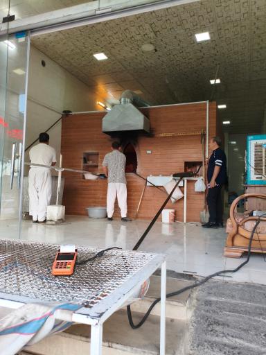 عکس نانوایی سنگک