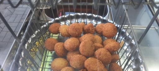 عکس پیتزا ساندویچ بابا قدرت 