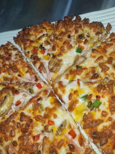 عکس پیتزا ساندویچ بابا قدرت 