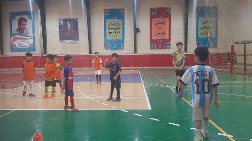 عکس سالن ورزشی شهید حسن غازی