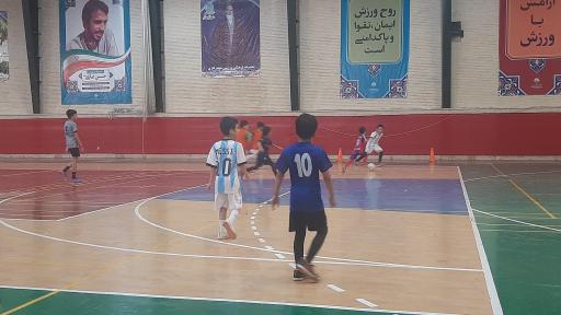 عکس سالن ورزشی شهید حسن غازی