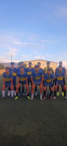 عکس زمین چمن ورزشگاه شهید بشارت 