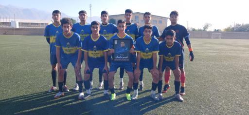 عکس زمین چمن ورزشگاه شهید بشارت 