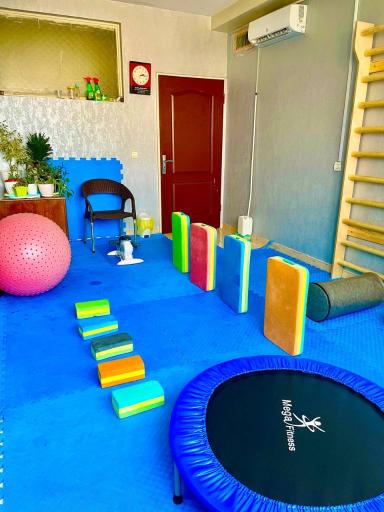 عکس کلینیک کاردرمانی آترا