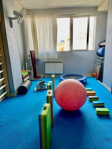 عکس کلینیک کاردرمانی آترا