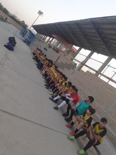 عکس زمین چمن ورزشگاه شهید بشارت 