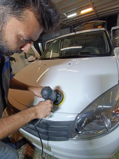 عکس نمایندگی هیوندای 202 آسان کار