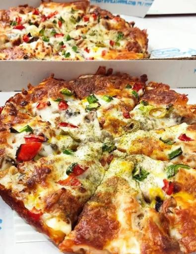 عکس پیتزا و ساندویچ رامتین