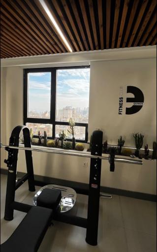 عکس باشگاه اکویناکس