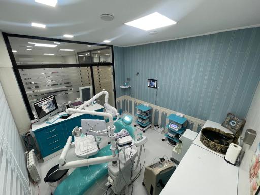 عکس کلینیک دندانپزشکی کارمادنت