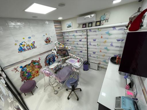 عکس کلینیک دندانپزشکی کارمادنت