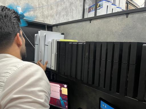 عکس فروشگاه جزیره بازی 