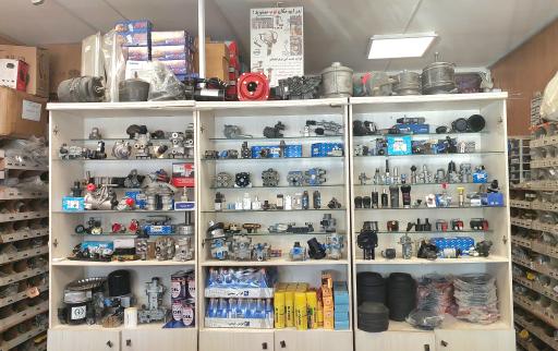 عکس فروشگاه لوازم بادی کامیون پنو پارت