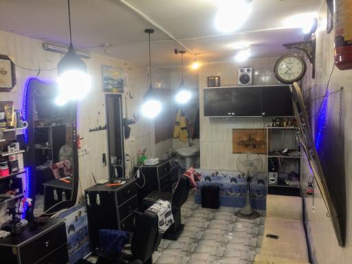 عکس پیرایشگاه آقای خاس