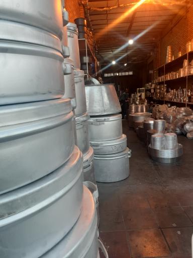 عکس ظروف آلومینیوم و روحی چیکسای