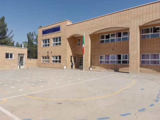 عکس مدرسه زنده یادعلیرضا صادقی