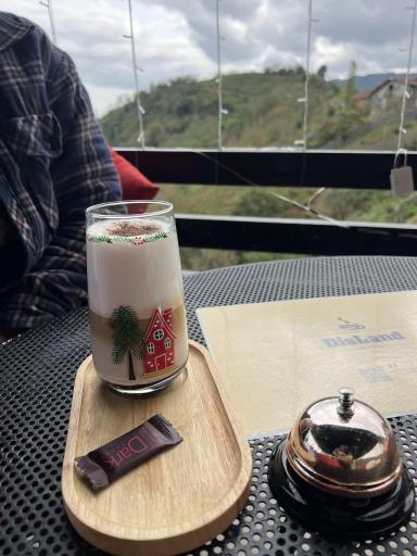 عکس کافه دیسلند