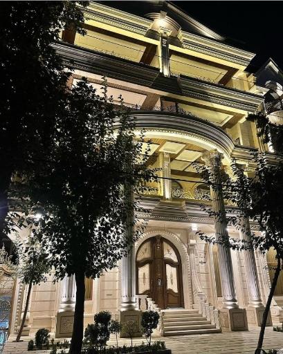 عکس عمارت آناهیتا