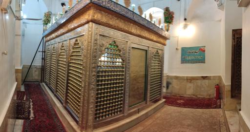 عکس حرم مطهر عبیدالله ابن علی صالح  بقعه چهل دختران