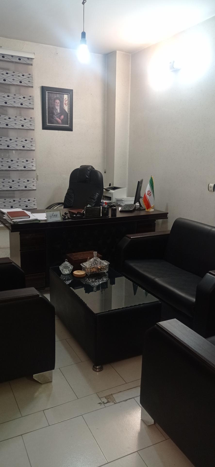 عکس دفتروکالت زهرا ابراهیمی