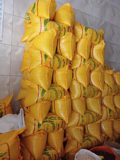 عکس بازرگانی مقدم برنج و حبوبات 