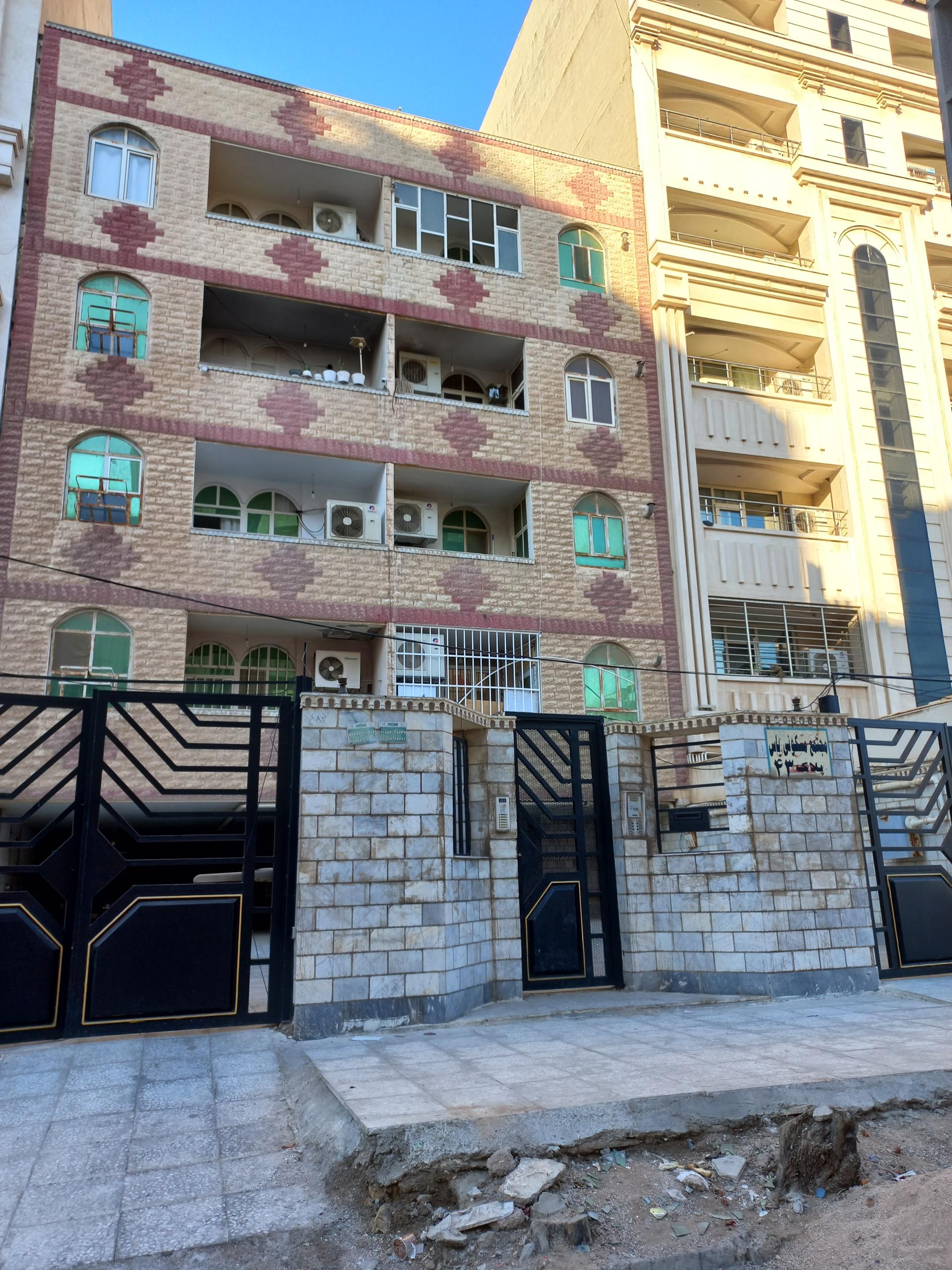 عکس مجتمع مسکونی یاس