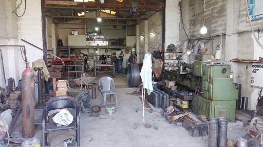 عکس ماشین سازی لاریمیان