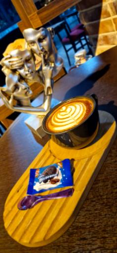 عکس کافه ویست موزیک