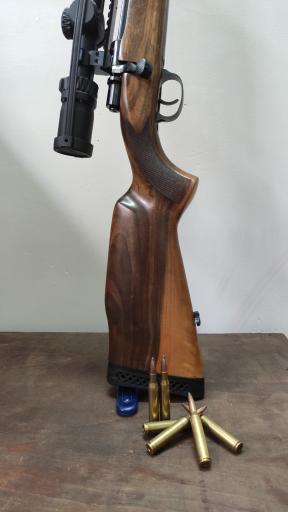 عکس تعمیرگاه مجاز سلاح