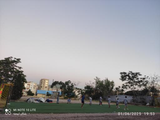 عکس زمین چمن مصنوعی پلیکان