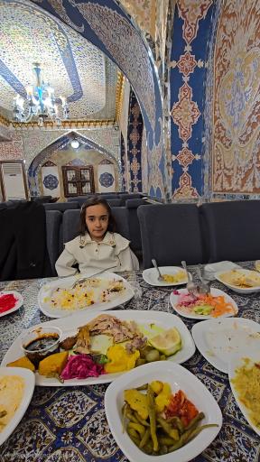 عکس رستوران آراخوان