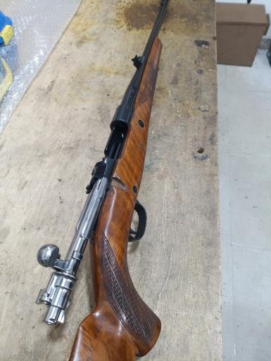 تعمیرگاه مجاز سلاح