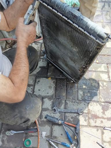عکس رادیاتور سازی سبک و سنگین اطمینان