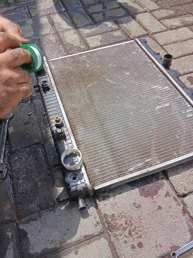 عکس رادیاتور سازی سبک و سنگین اطمینان