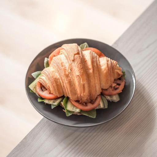 عکس کافه مربع سیاه (بلک اسکوئر)