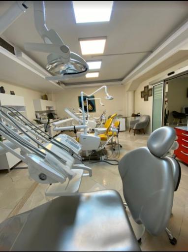 عکس کلینیک دندانپزشکی آرمانی فرشته