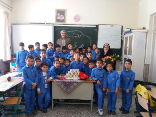 عکس دبستان پسرانه امام رضا واحد 8