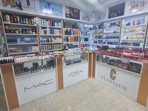 عکس لوازم آرایشی بهداشتی لانا