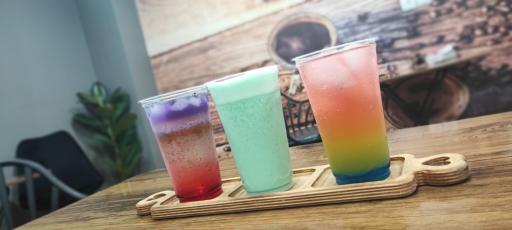 عکس کافه کتاب همدم