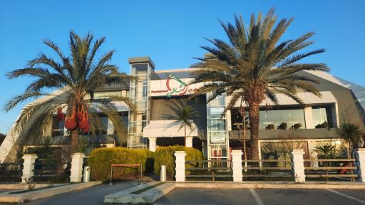 عکس مرکز خرید پردیس