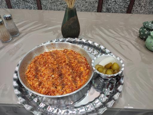 عکس کافه صبحانه و غذای خانگی نمکدون