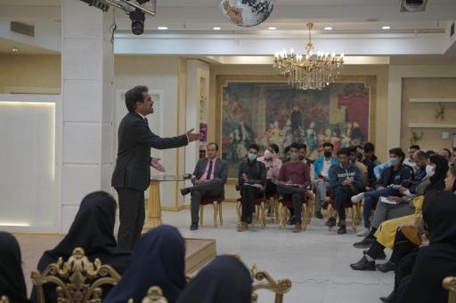 عکس شرکت بیز