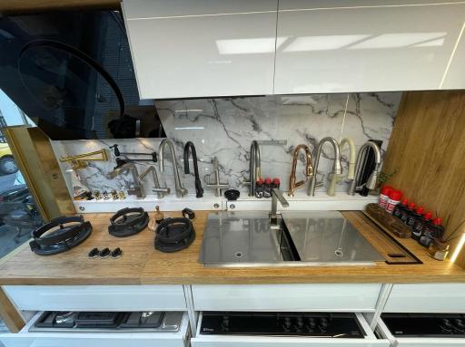 عکس گالری تهران متال