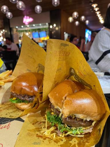 عکس رستوران بیف لاین 