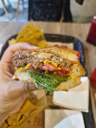 عکس رستوران بیف لاین 