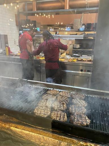 عکس رستوران بیف لاین 