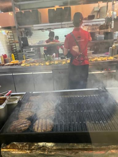 عکس رستوران بیف لاین 