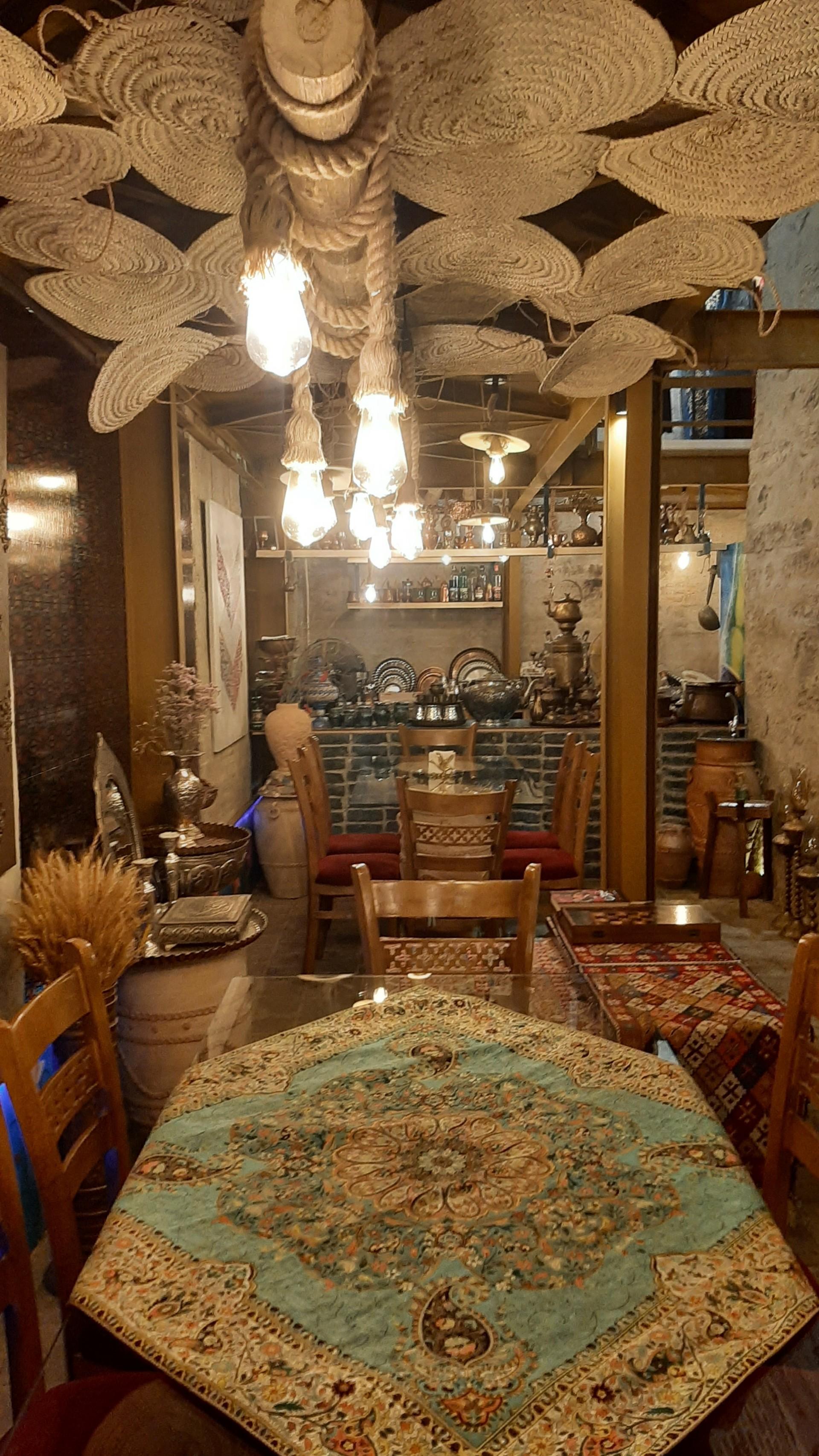 عکس چایخانه و هنرکده سینای