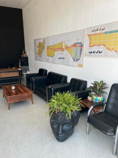 عکس مشاور املاک لناهوم